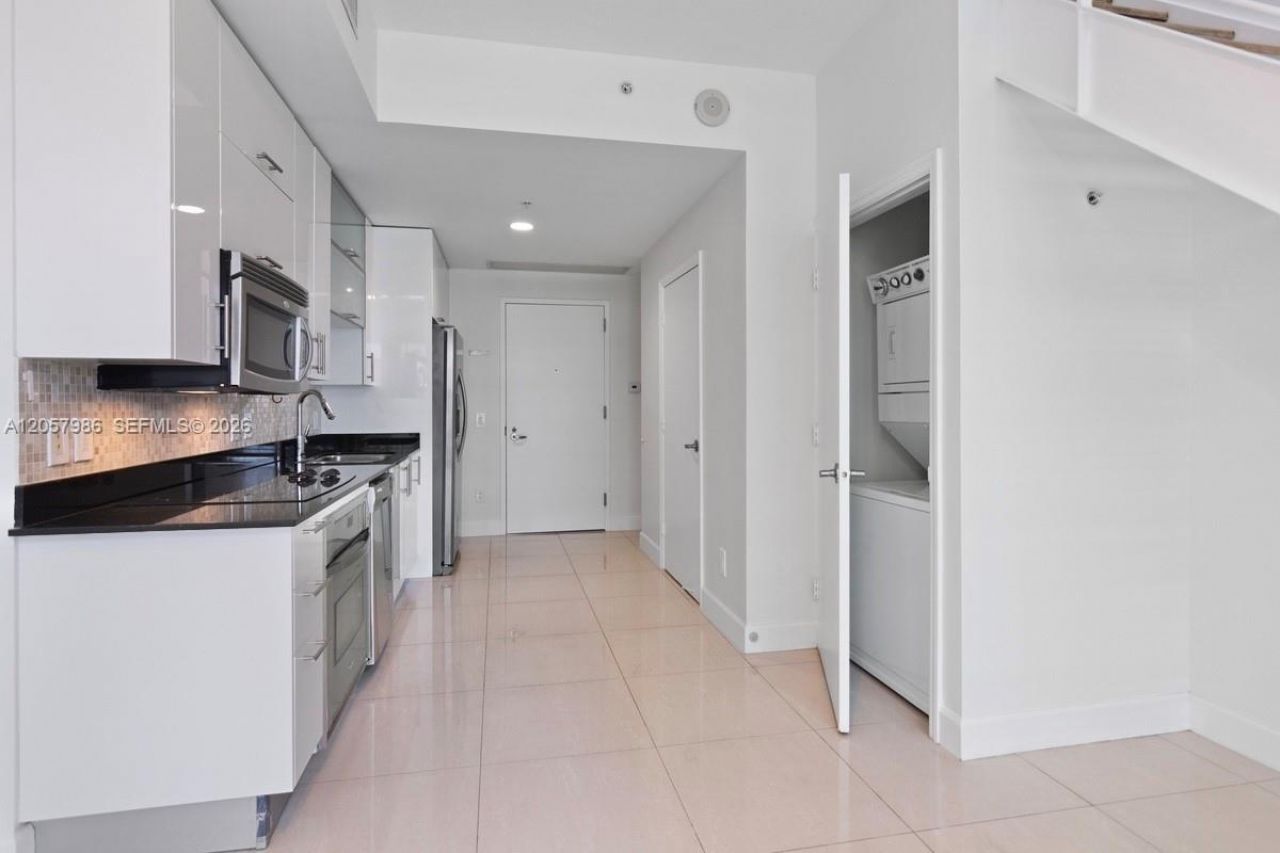60 SW 13th St , Unit 3022, Miami, FL 33130 Photo