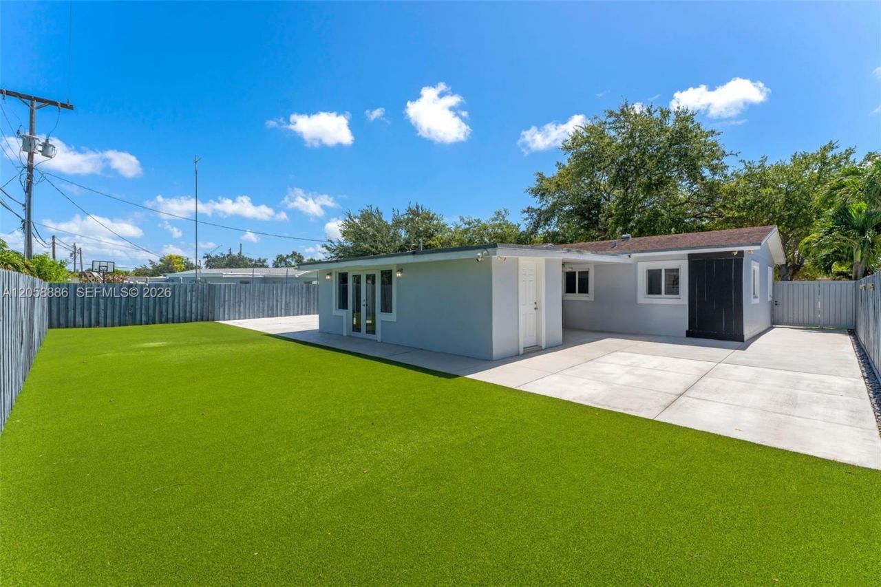 1310 SW 92nd Ave , Miami, FL 33174 Photo