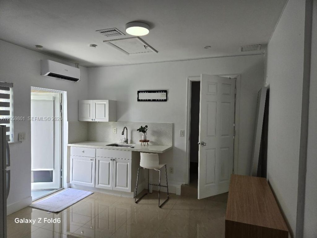 Please Call For Address, Miami, FL 33175 Photo