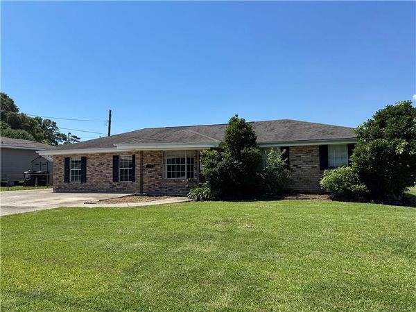 203 HAVANA Street , Belle Chasse, LA 70037