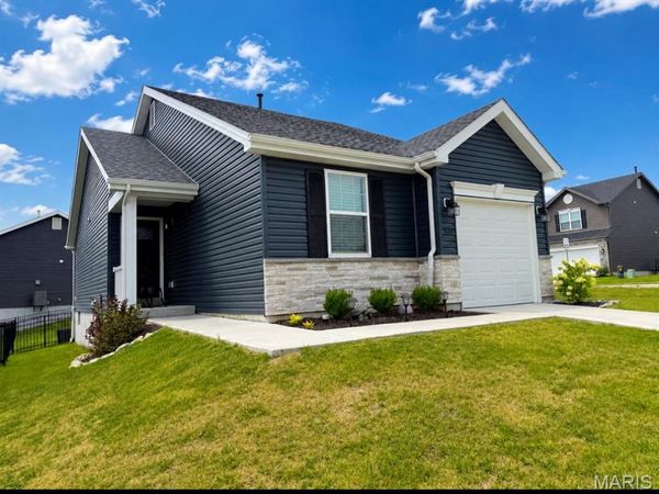 924 Walnut Point Dr Drive, Imperial, MO 63052