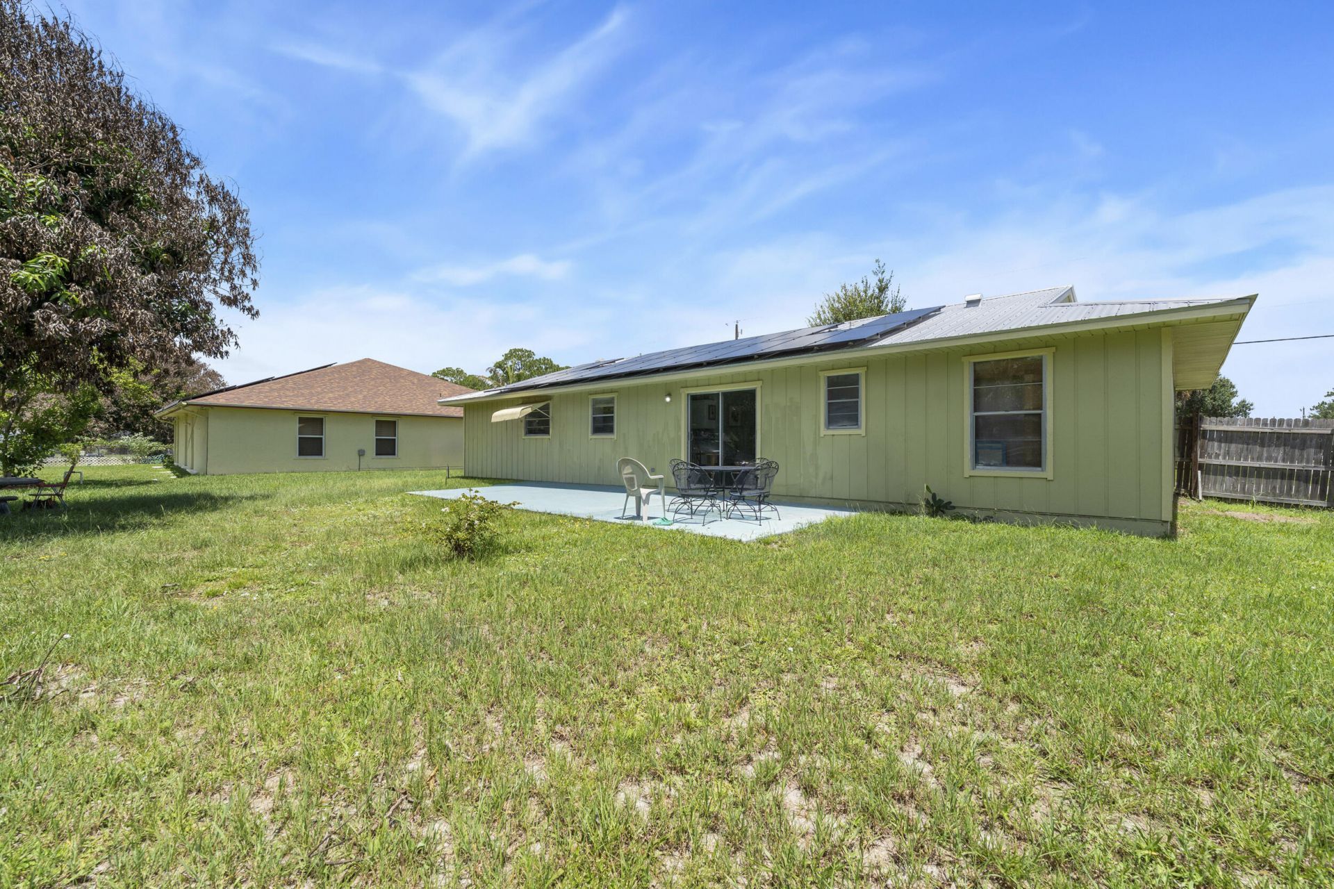636 SW Eyerly Avenue, Port Saint Lucie, FL 34983 Photo