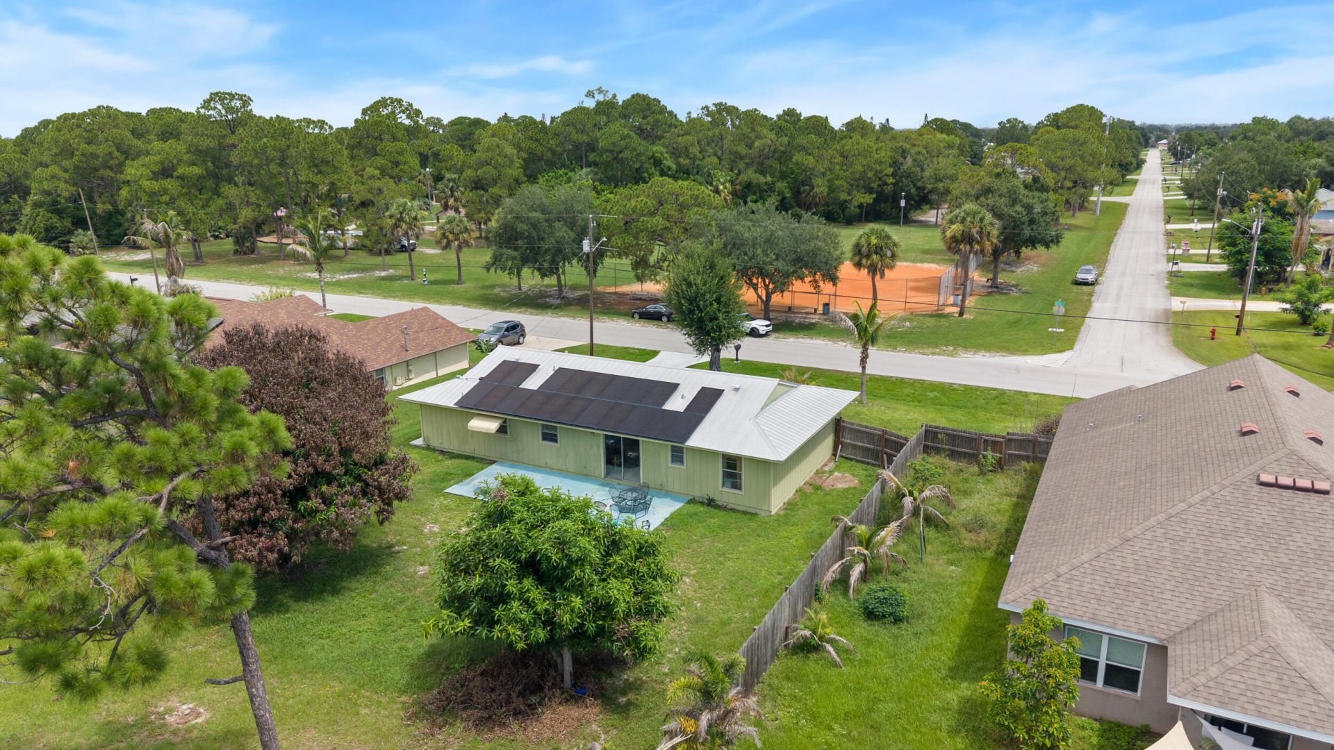 636 SW Eyerly Avenue, Port Saint Lucie, FL 34983 Photo