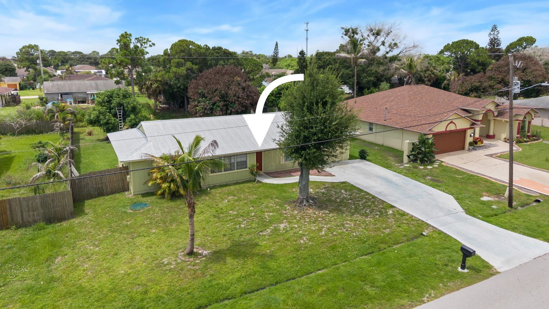 636 SW Eyerly Avenue, Port Saint Lucie, FL 34983 Photo