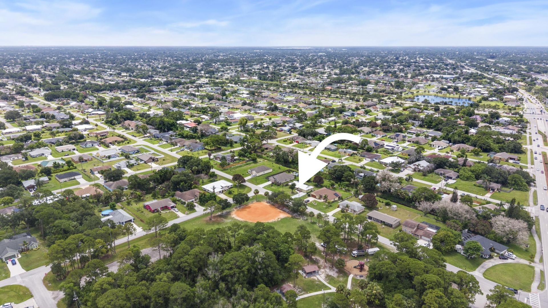 636 SW Eyerly Avenue, Port Saint Lucie, FL 34983 Photo