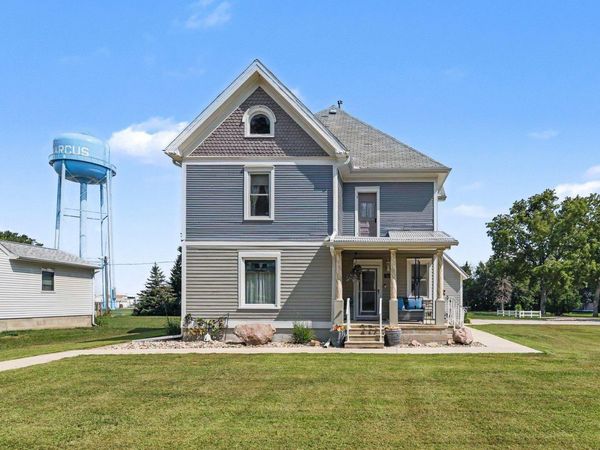 708 E Cedar St, Marcus, IA 51035