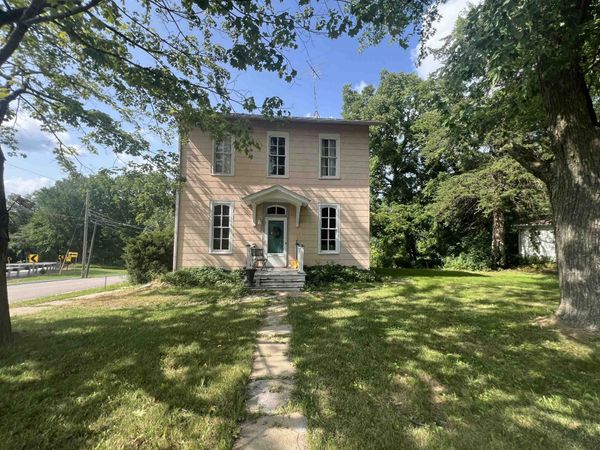 202 E Lincoln Street, MOUNT CARROLL, IL 61053