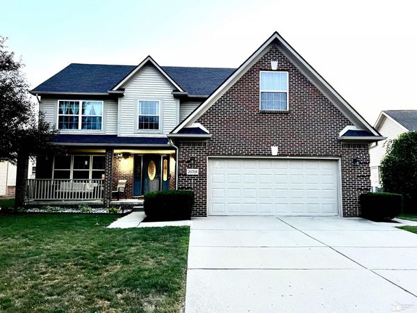 26768 pepperwood Drive, Woodhaven, MI 48183
