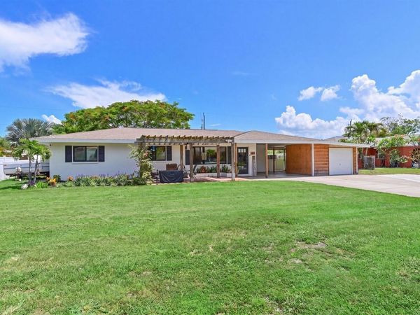5812 2ND AVENUE NW, BRADENTON, FL 34209