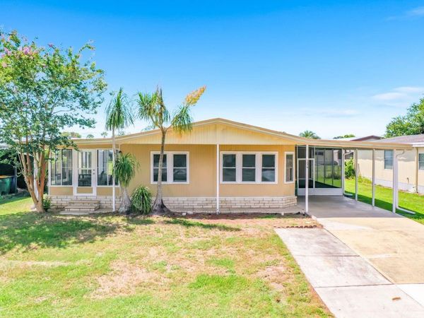 1676 ELKHART CIRCLE , TAVARES, FL 32778