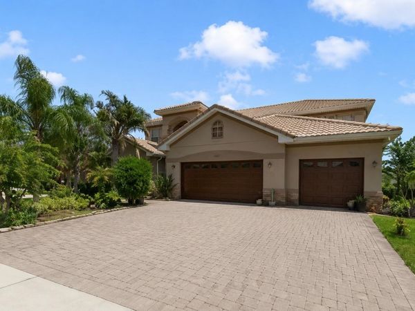 2300 EAGLE TALON COURT, KISSIMMEE, FL 34746
