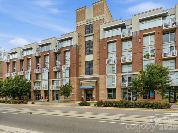 710 W Trade Street, Unit 703, Charlotte, NC 28202