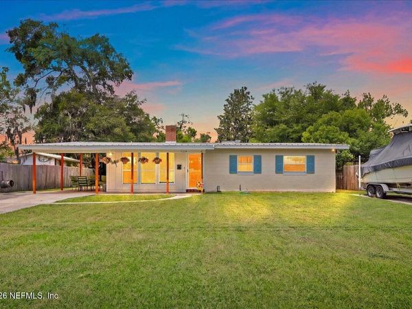 11214 EMUNESS Road, Jacksonville, FL 32218
