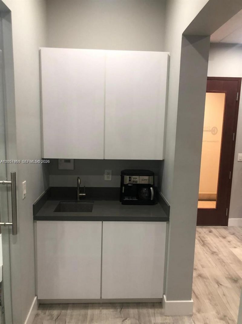 2893 Executive Park Dr , Unit 302, Weston, FL 33331 Photo