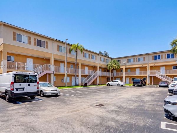 6225 KENDALE LAKES CIR , Unit 253, Miami, FL 33183