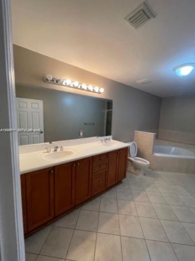 8390 SW 72nd Ave , Unit 710, Miami, FL 33143 Photo