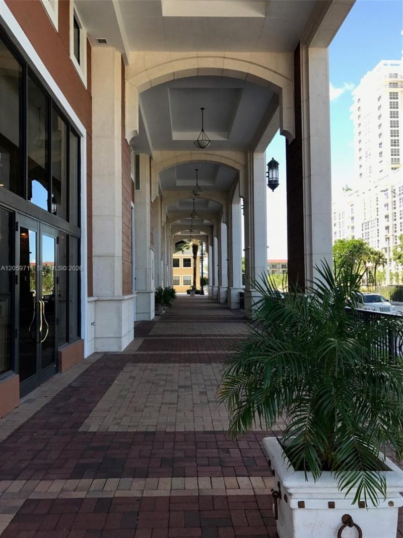 8390 SW 72nd Ave , Unit 710, Miami, FL 33143 Photo