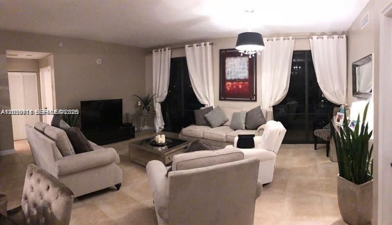 8390 SW 72nd Ave , Unit 710, Miami, FL 33143 Photo