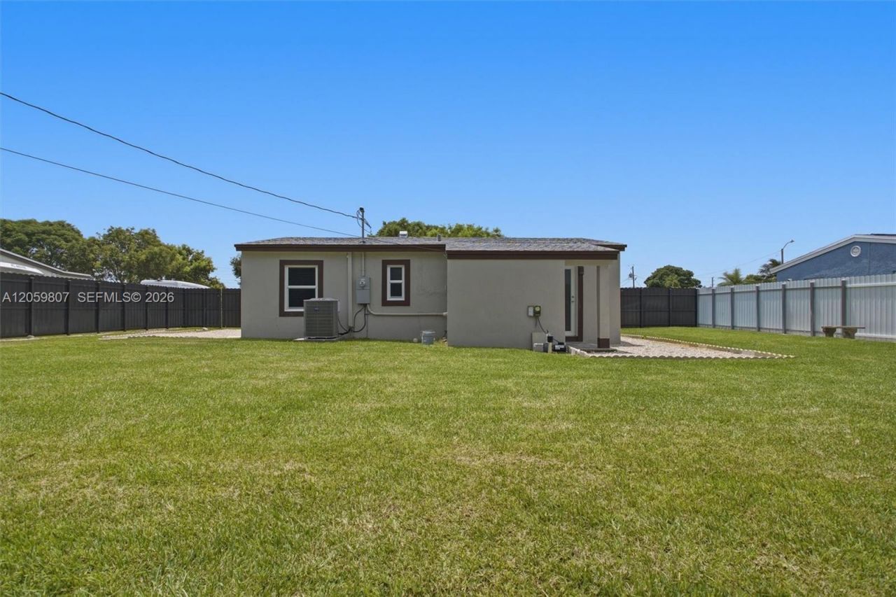 16031 NW 18th Ave , Miami Gardens, FL 33054 Photo