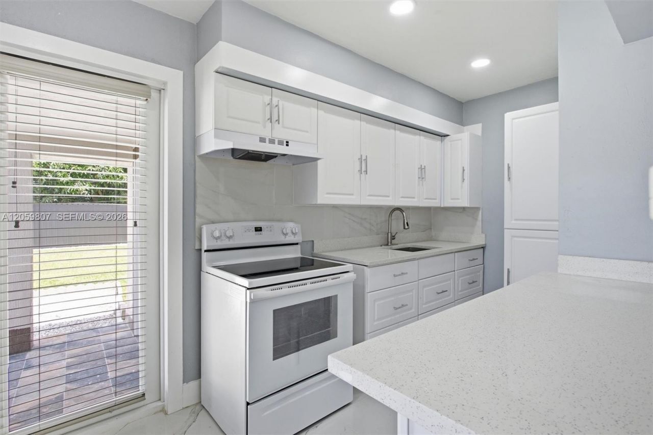 16031 NW 18th Ave , Miami Gardens, FL 33054 Photo