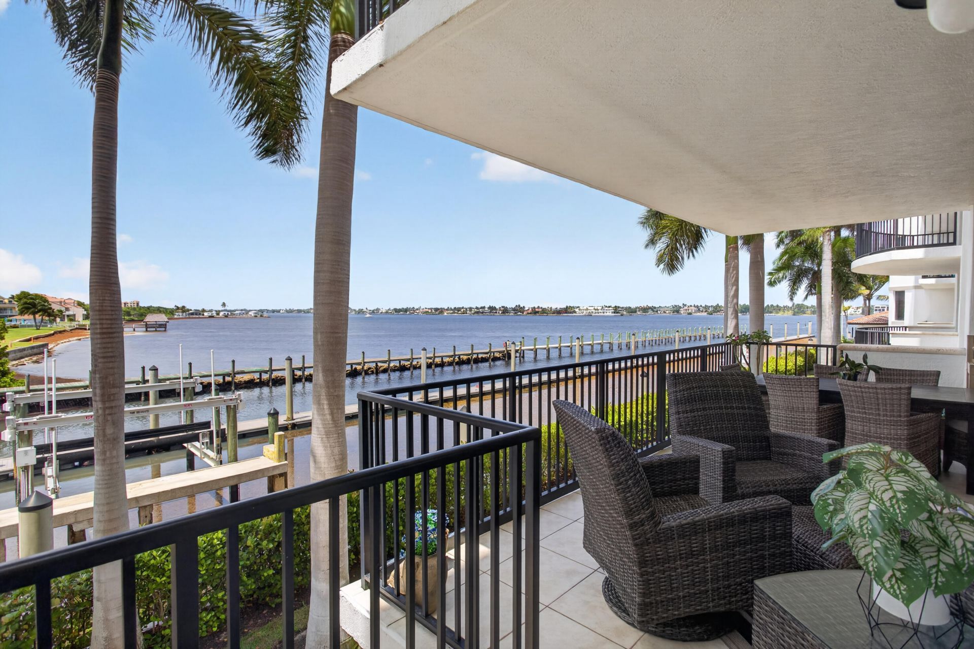 2700 S Federal Highway, Unit 203, Boynton Beach, FL 33435 Photo