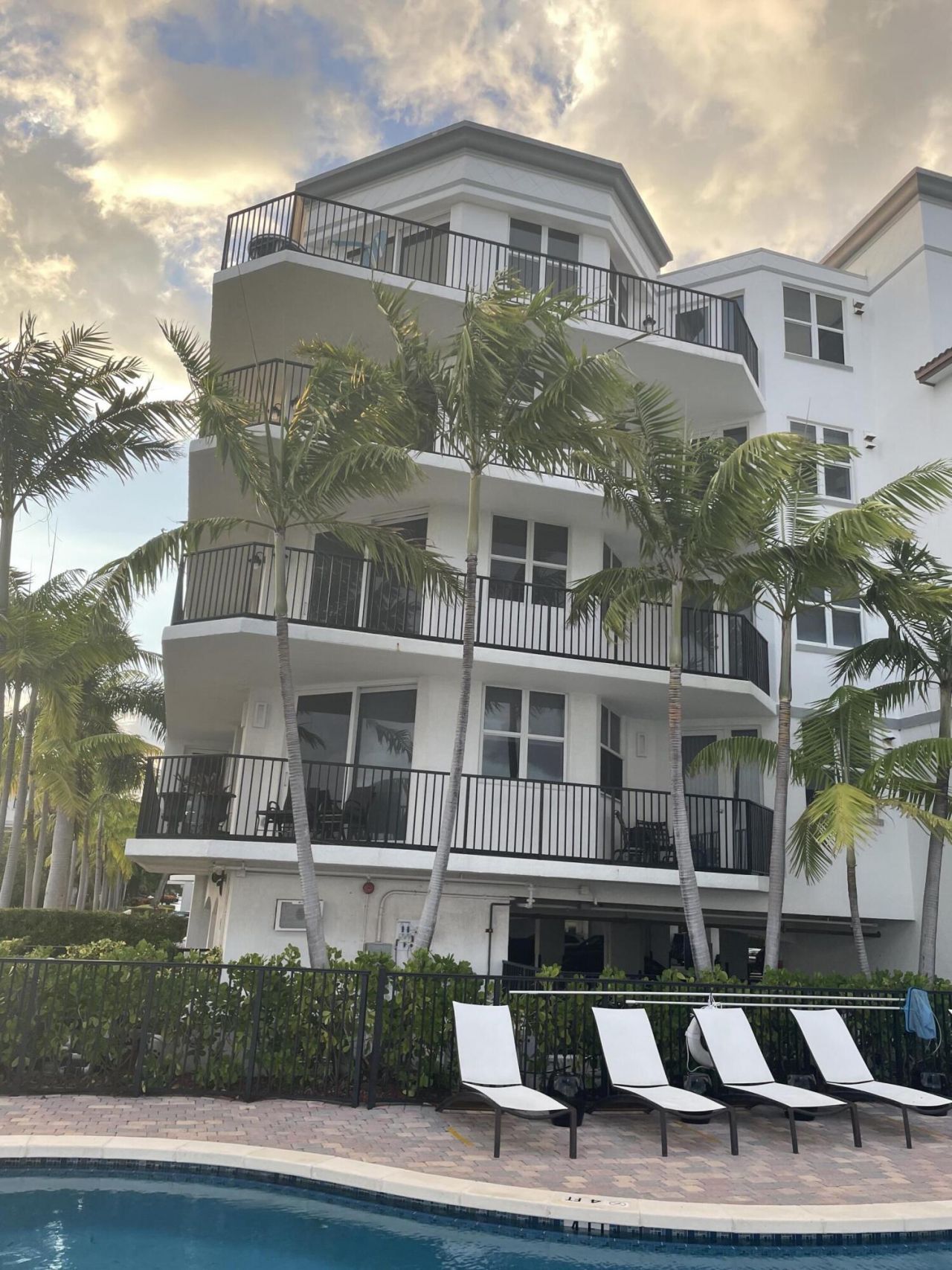 2700 S Federal Highway, Unit 203, Boynton Beach, FL 33435 Photo