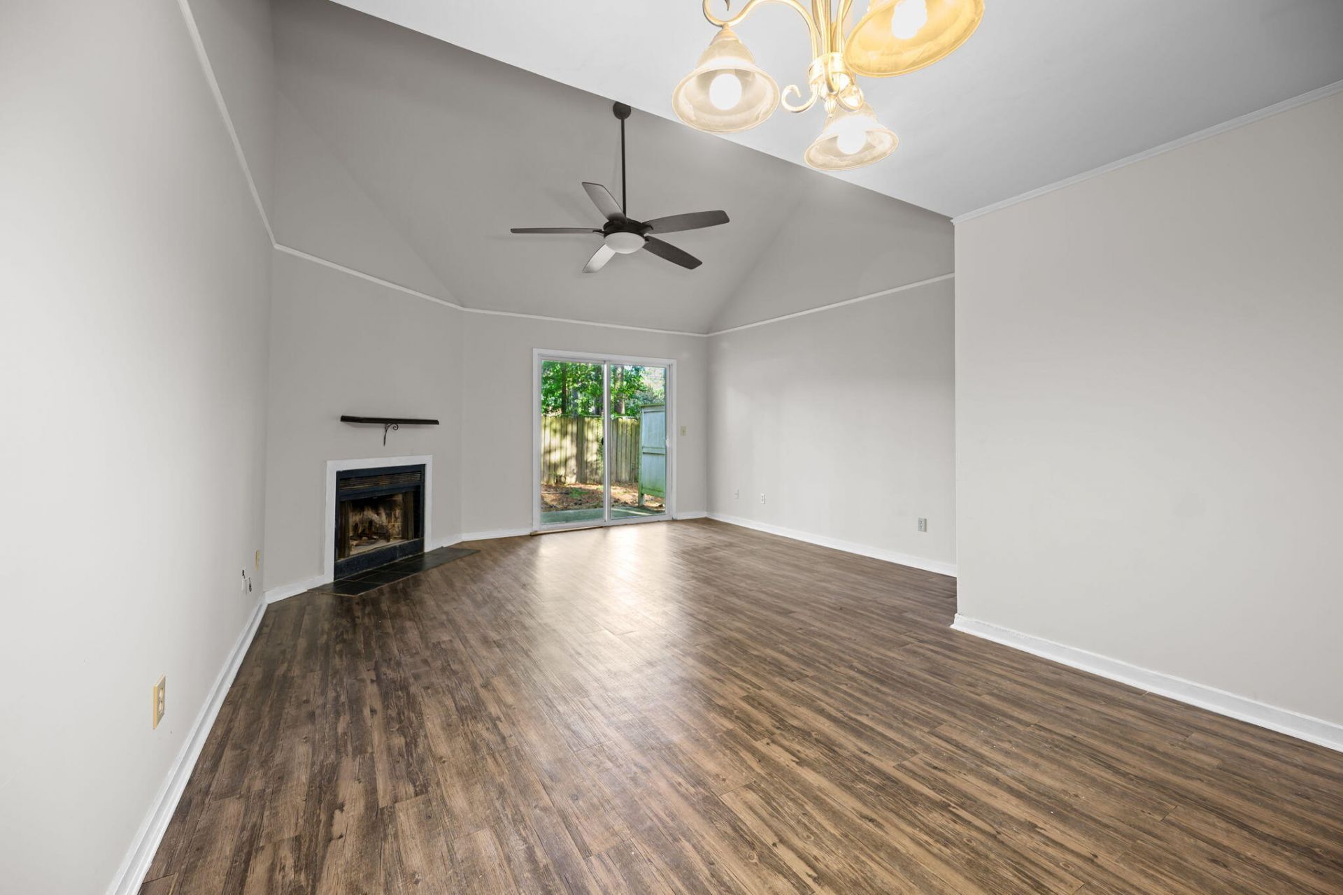 4796 Champion Way Photo 12