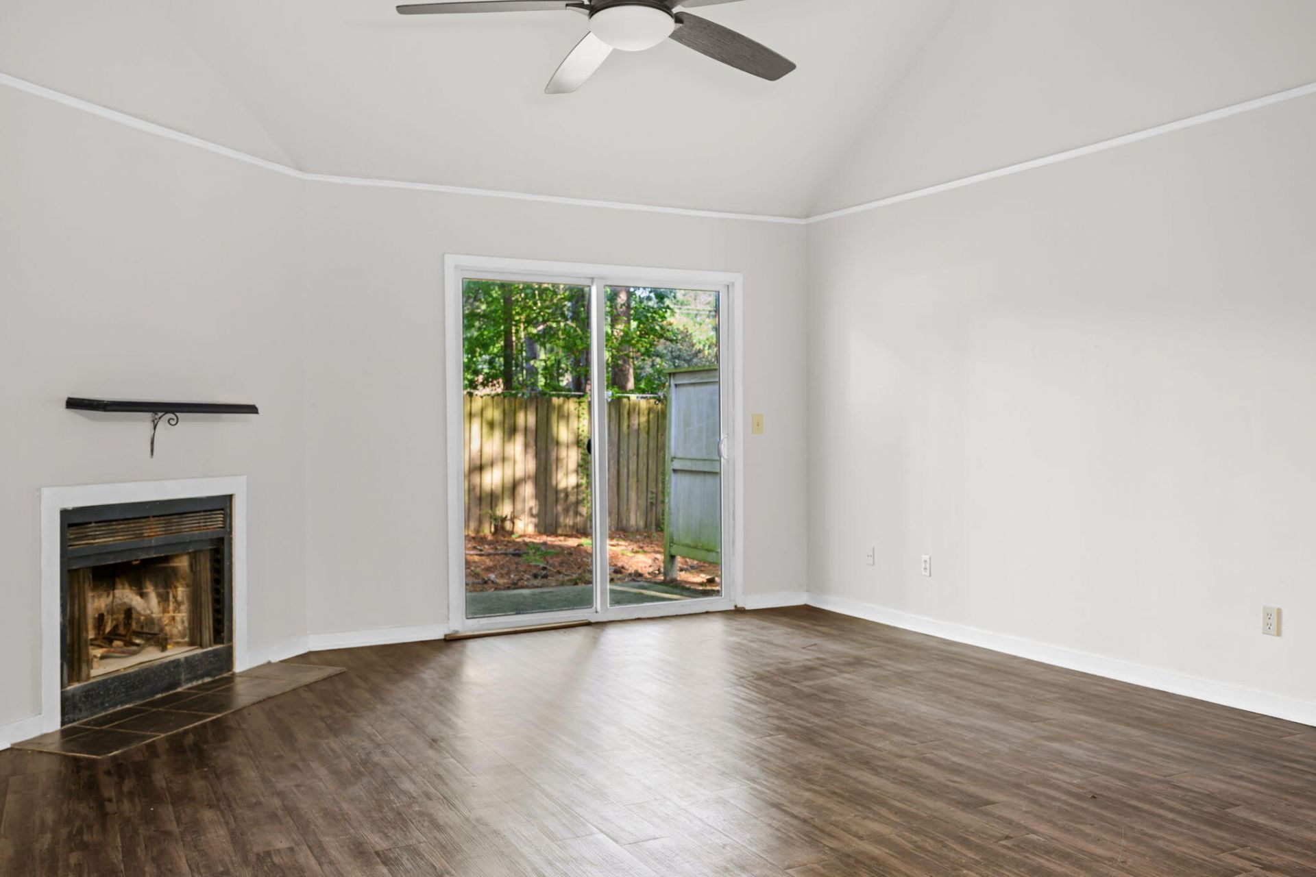 4796 Champion Way Photo 13