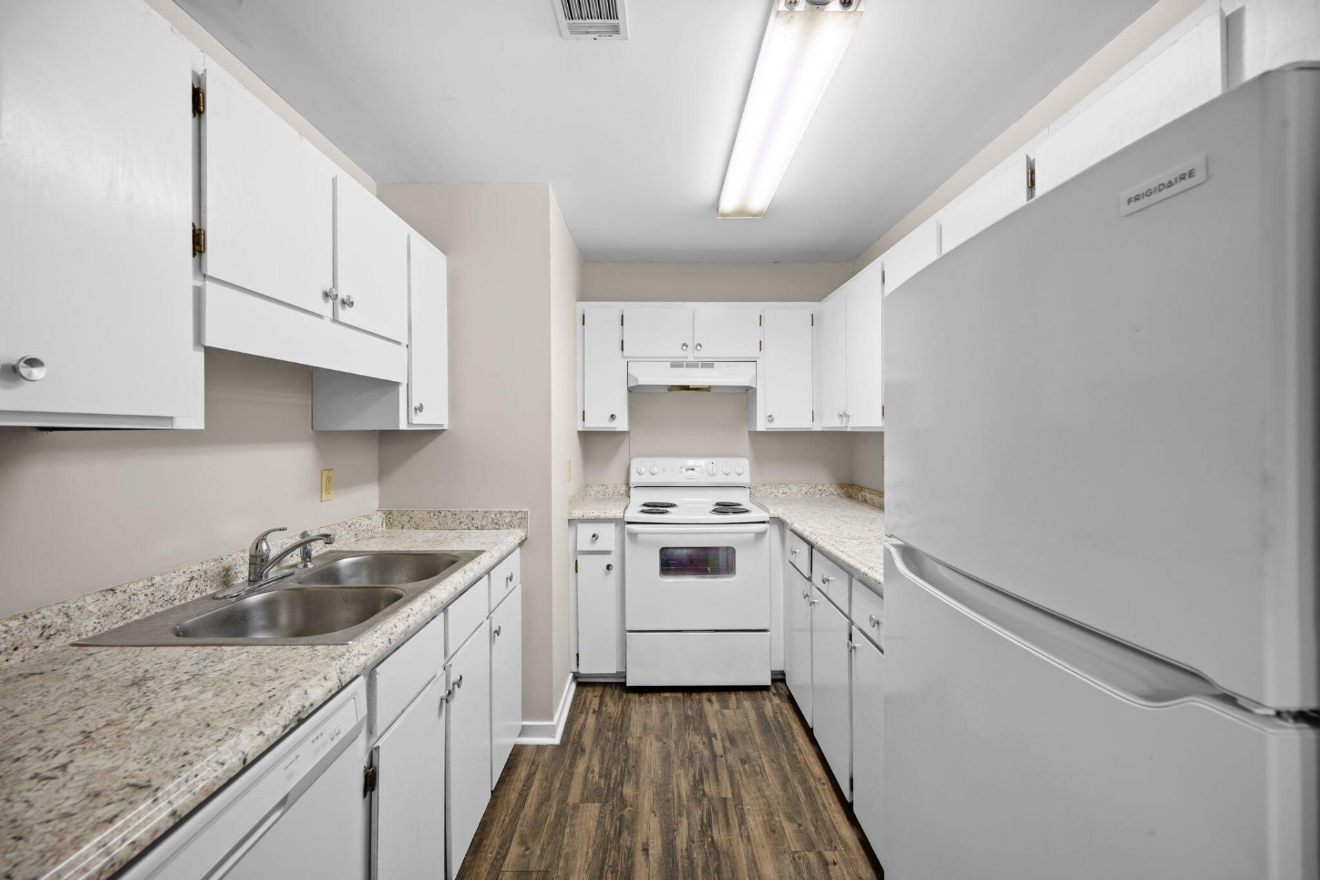 4796 Champion Way Photo 14