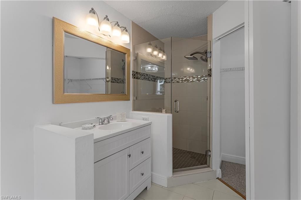 12561 Equestrian Cir, Unit 816, Fort Myers, FL 33907 Photo