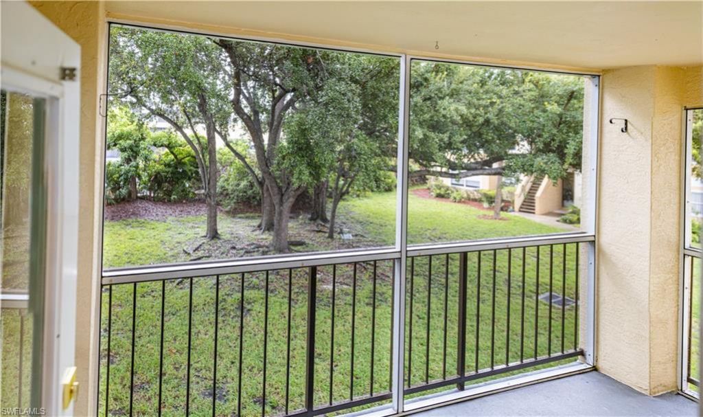 12561 Equestrian Cir, Unit 816, Fort Myers, FL 33907 Photo