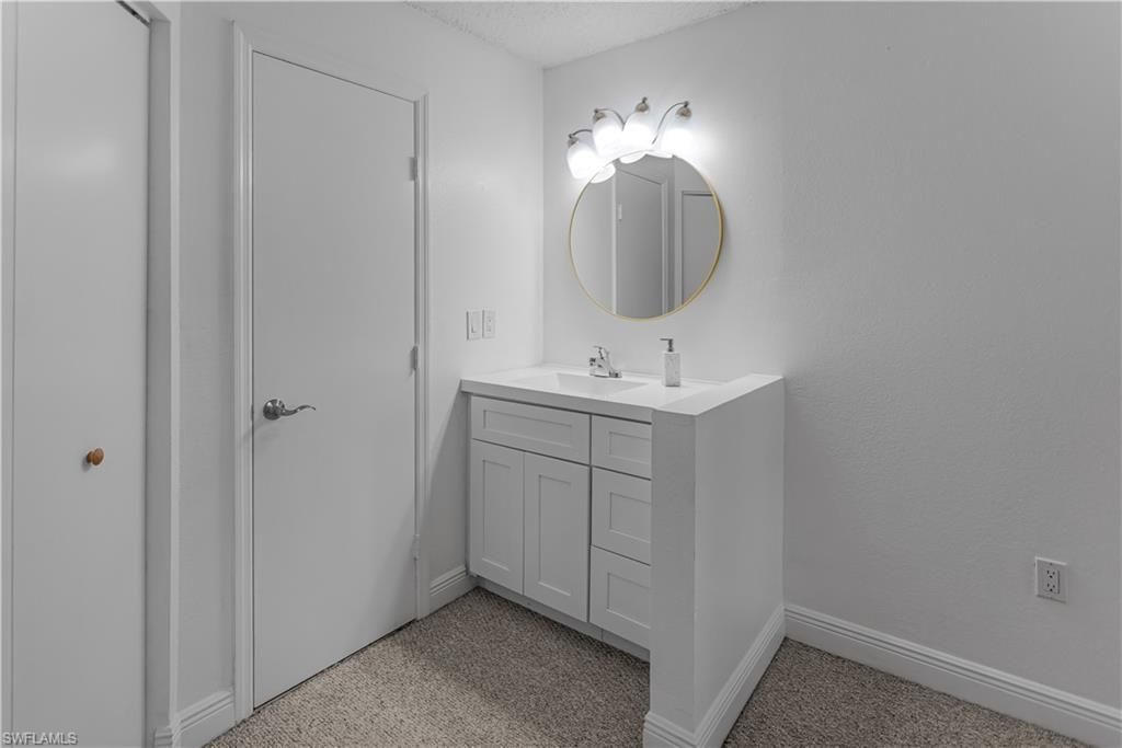 12561 Equestrian Cir, Unit 816, Fort Myers, FL 33907 Photo