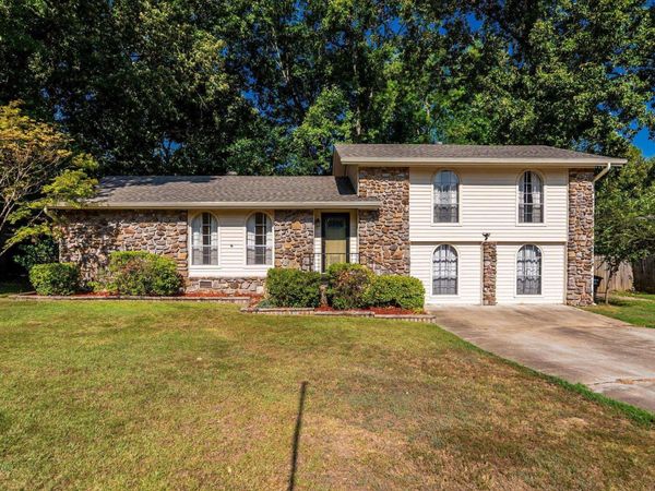 1212 N JEFF DAVIS Street, Jacksonville, AR 72116