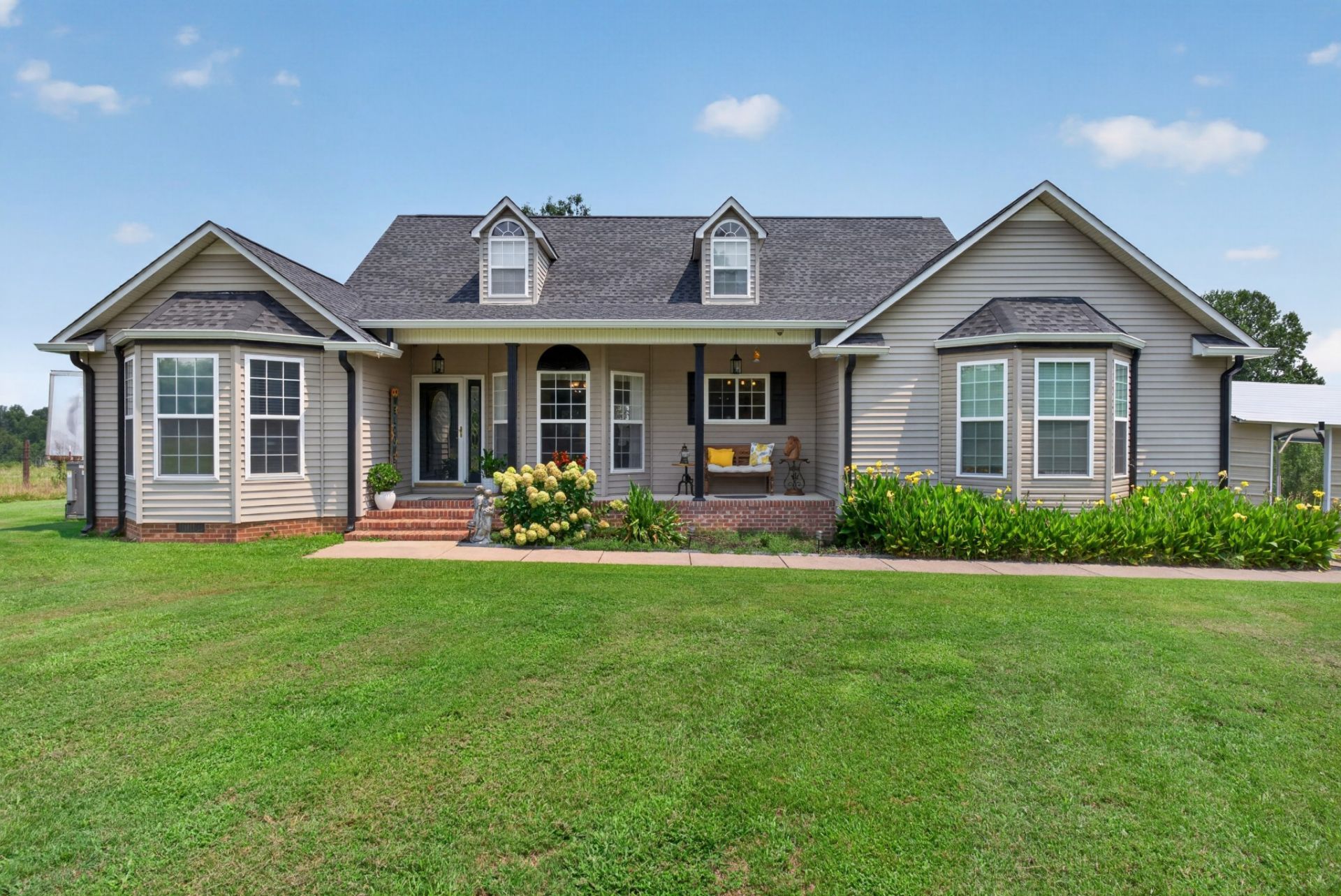 2429 Bright Hill Rd , Smithville, TN 37166 Main Photo