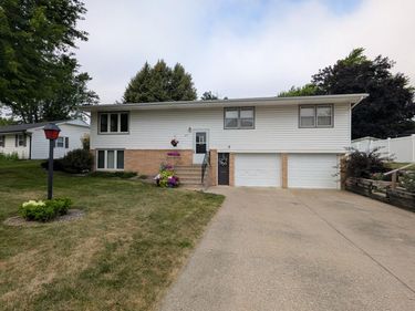 509 5th Street NE, Waseca, MN 56093