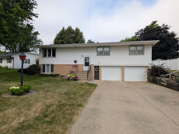 509 5th Street NE, Waseca, MN 56093