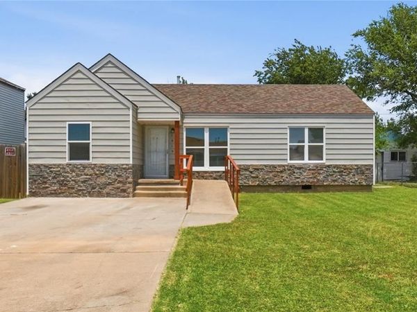 1919 NW Arlington Avenue, Lawton, OK 73507