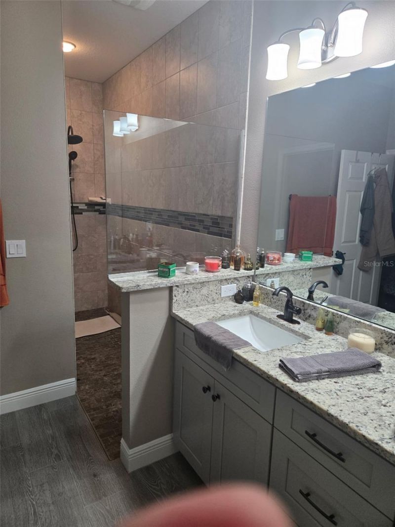 27728 Lisa Drive, Tavares, FL 32778 Photo