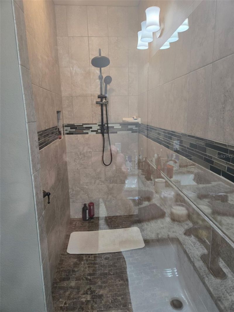 27728 Lisa Drive, Tavares, FL 32778 Photo