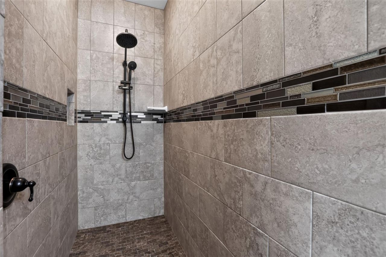 27728 Lisa Drive, Tavares, FL 32778 Photo