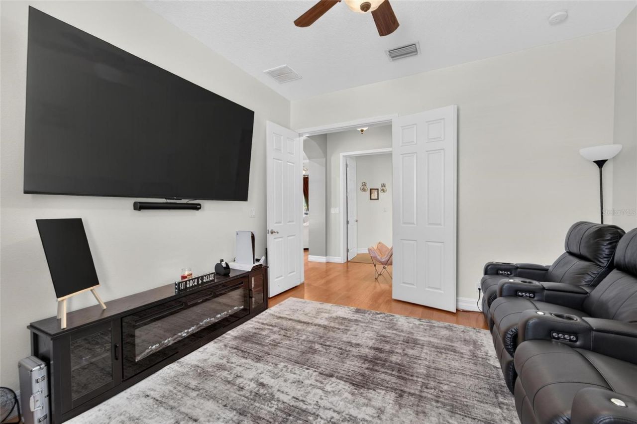 5207 Lake Venice Drive, Wimauma, FL 33598 Photo