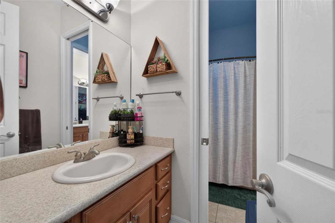 5207 Lake Venice Drive, Wimauma, FL 33598 Photo