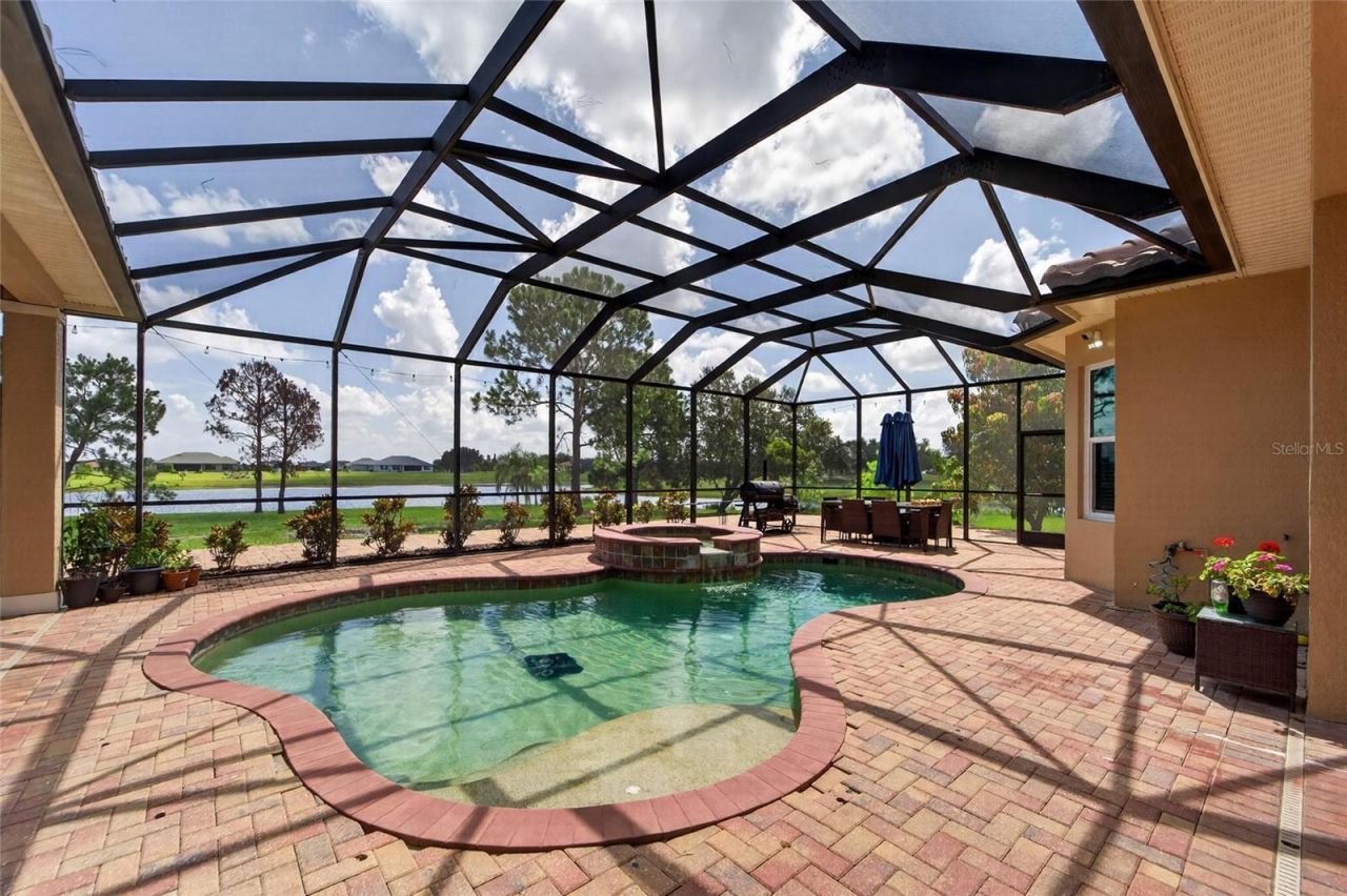 5207 Lake Venice Drive, Wimauma, FL 33598 Photo