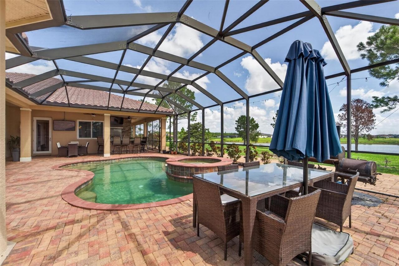 5207 Lake Venice Drive, Wimauma, FL 33598 Photo