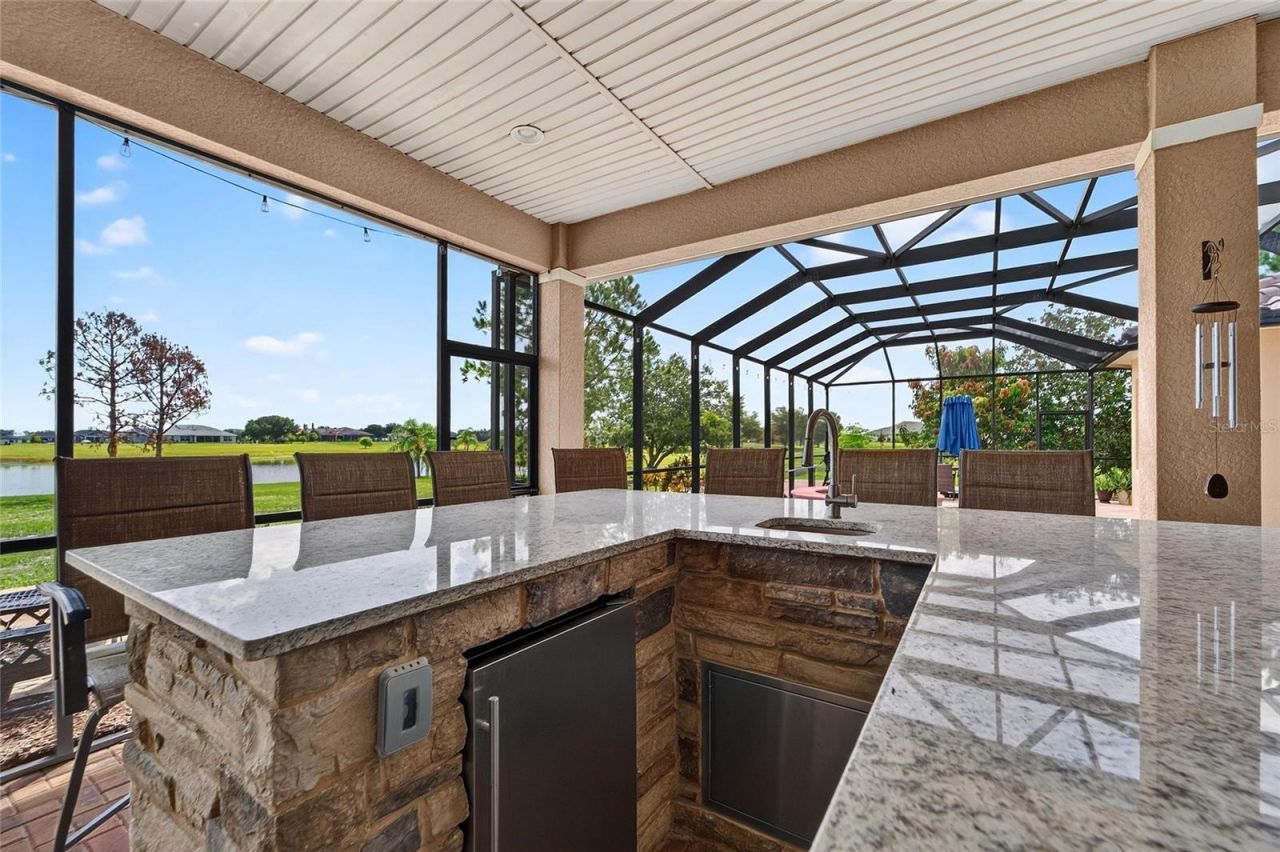 5207 Lake Venice Drive, Wimauma, FL 33598 Photo