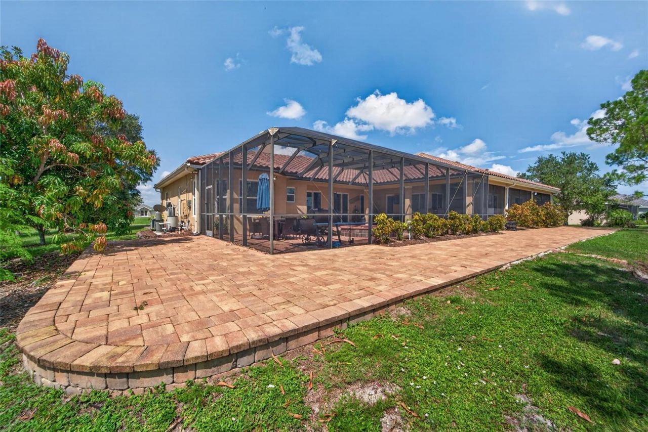 5207 Lake Venice Drive, Wimauma, FL 33598 Photo