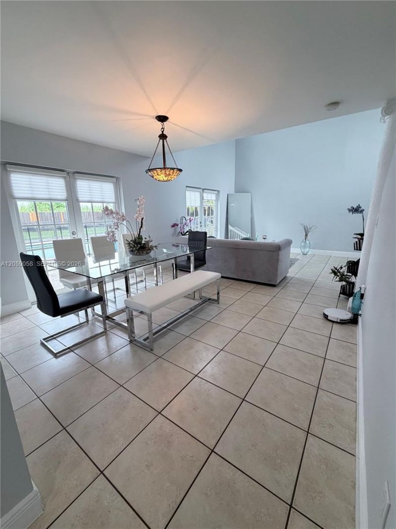 15253 SW 138th Ter , Miami, FL 33196 Photo