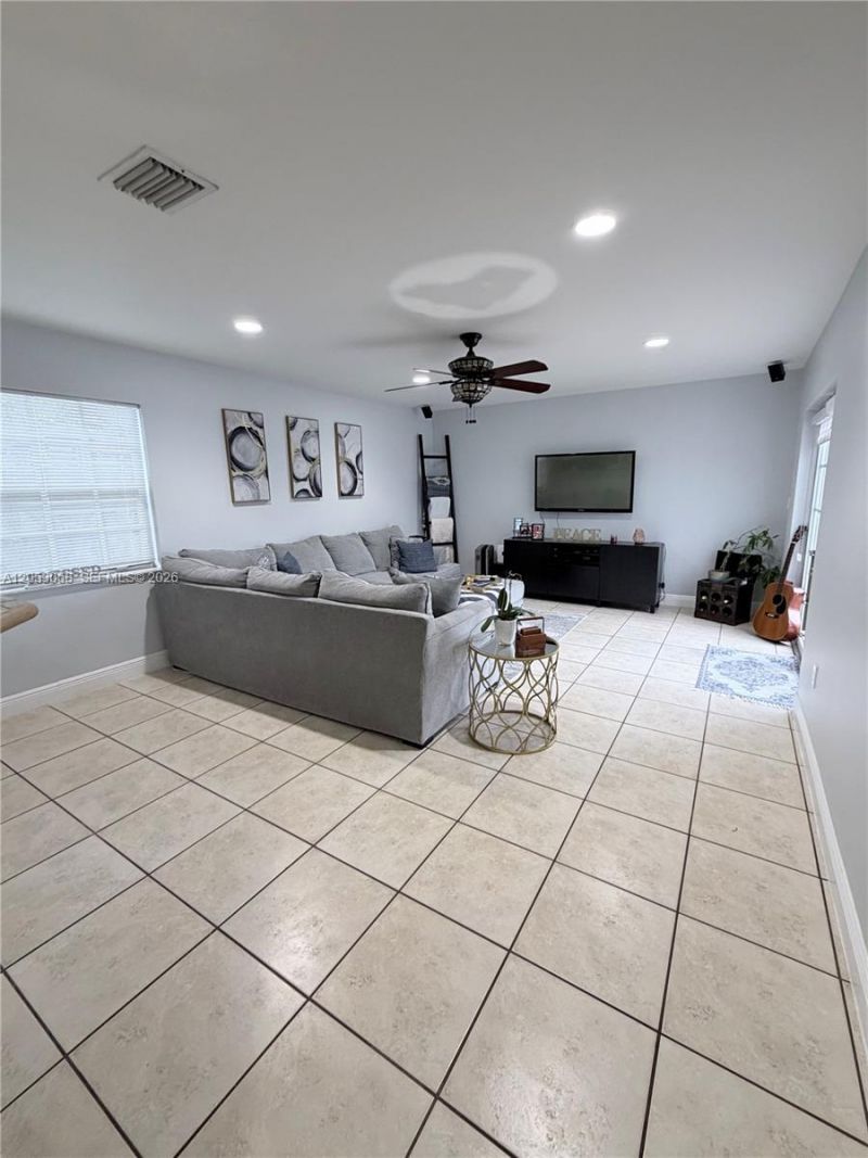 15253 SW 138th Ter , Miami, FL 33196 Photo