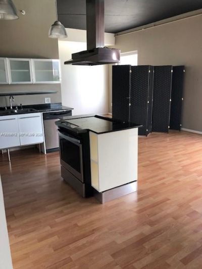 10 SW South River Dr , Unit 704, Miami, FL 33130 Photo