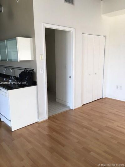 10 SW South River Dr , Unit 704, Miami, FL 33130 Photo